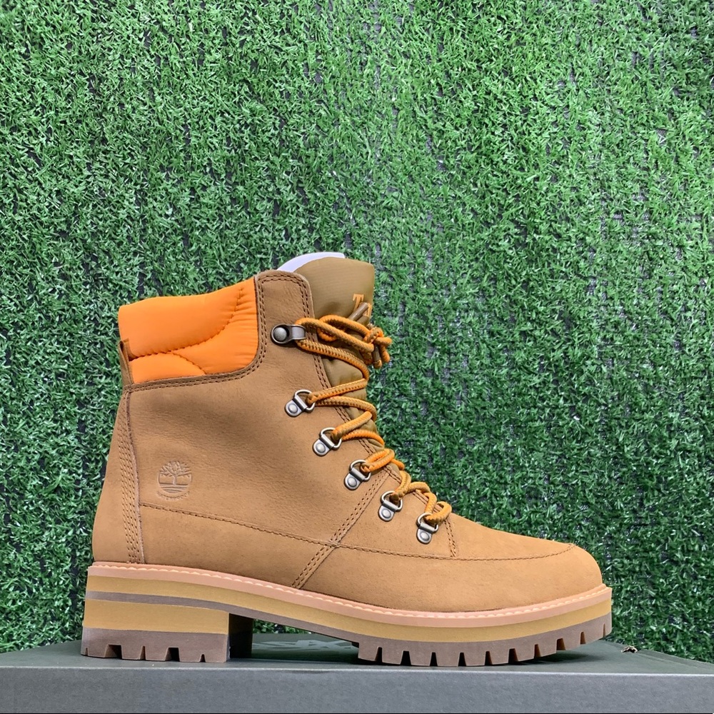 🆕 TIMBERLAND COURMAYEUR VALLEY NUBUCK WP WOMENS BOOT